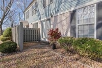 Building Photo - 24692 N Meadow Dr