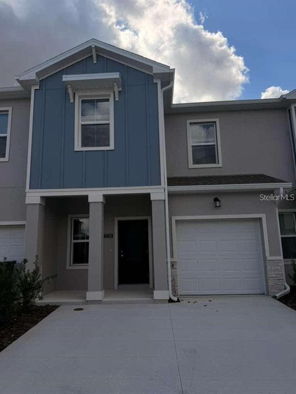 Building Photo - 2728 Skyline Lp