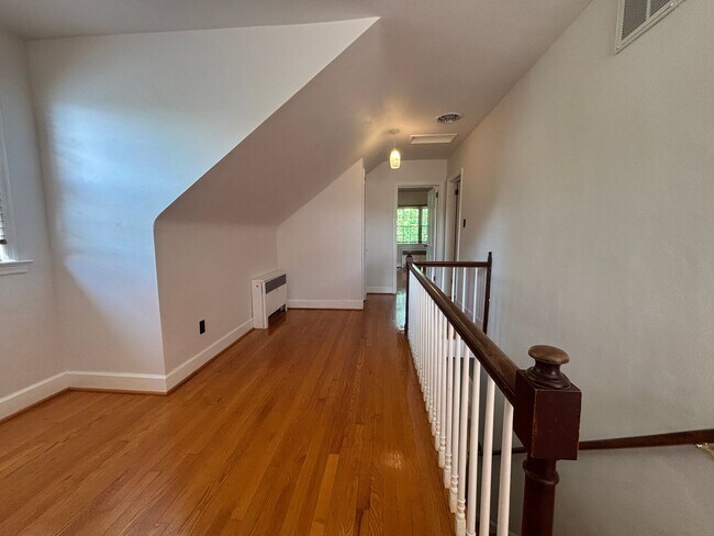 Building Photo - 3479 Overbrook Dr