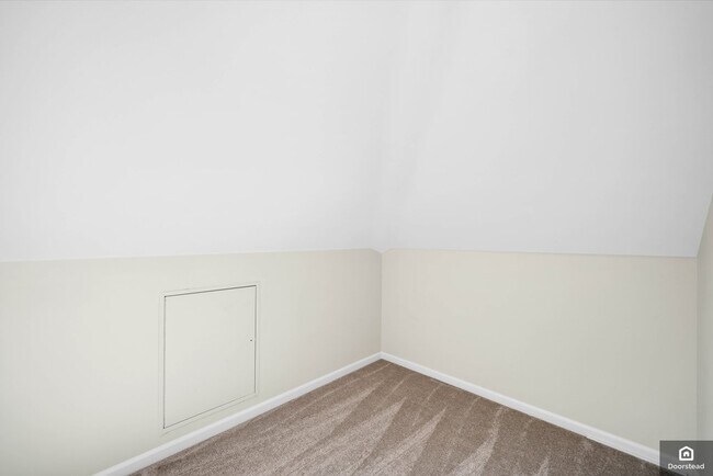 Building Photo - 769 Bryn Mawr Ct