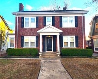 Building Photo - 3 Bed 2.5 Bath Plus ADU in Gatewood Add NW OKC