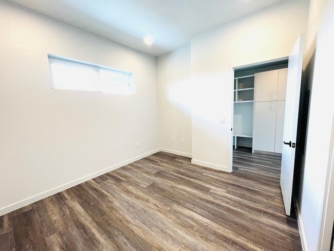 Building Photo - 4004 Banister Ln
