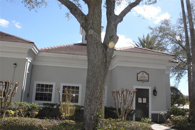 Building Photo - 14036 Fairway Island Dr
