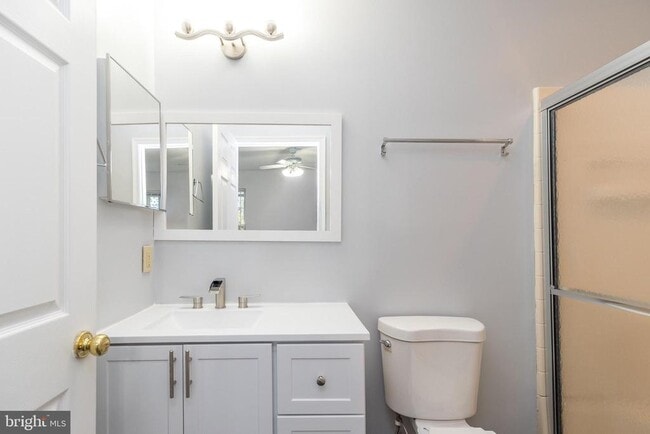 Building Photo - 483 Fort Hill Cir