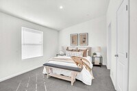 Building Photo - Newly 3 Bedroom / 2 Bathroom Home in Excel...