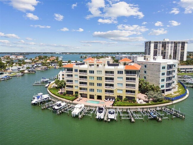 Building Photo - 200 Skiff Point