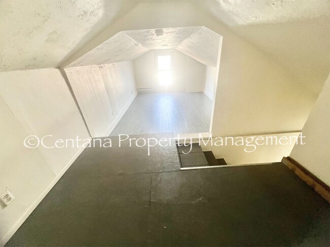 Building Photo - 648 S Colorado St