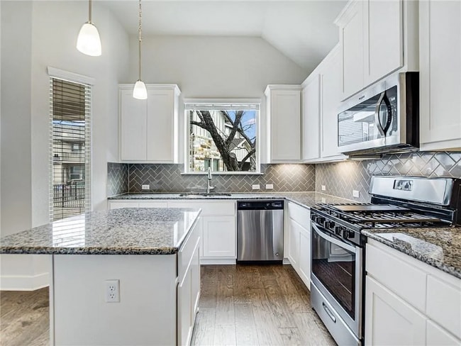 Building Photo - 14707 Catarina Wy
