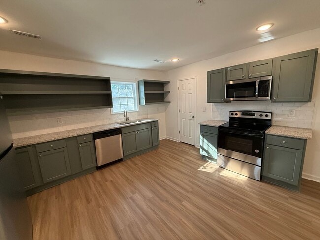 Building Photo - Apartment Home for Rent in Scottsboro, AL!!