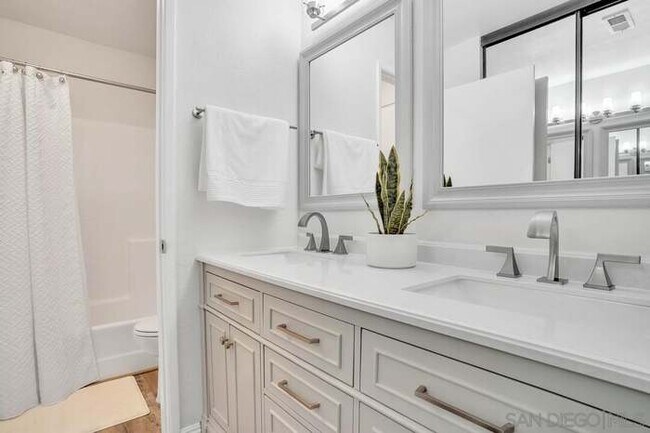 Building Photo - 9346 Twin Trails Dr