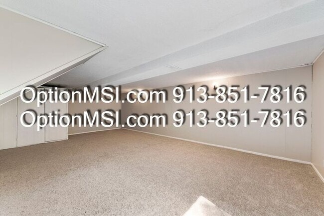 Building Photo - Affordable JOCO duplex~