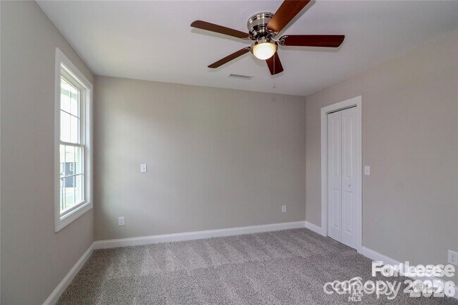 Building Photo - 3967 Newhall Dr NW