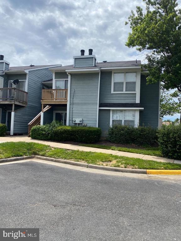 Building Photo - 8613 Beekman Pl