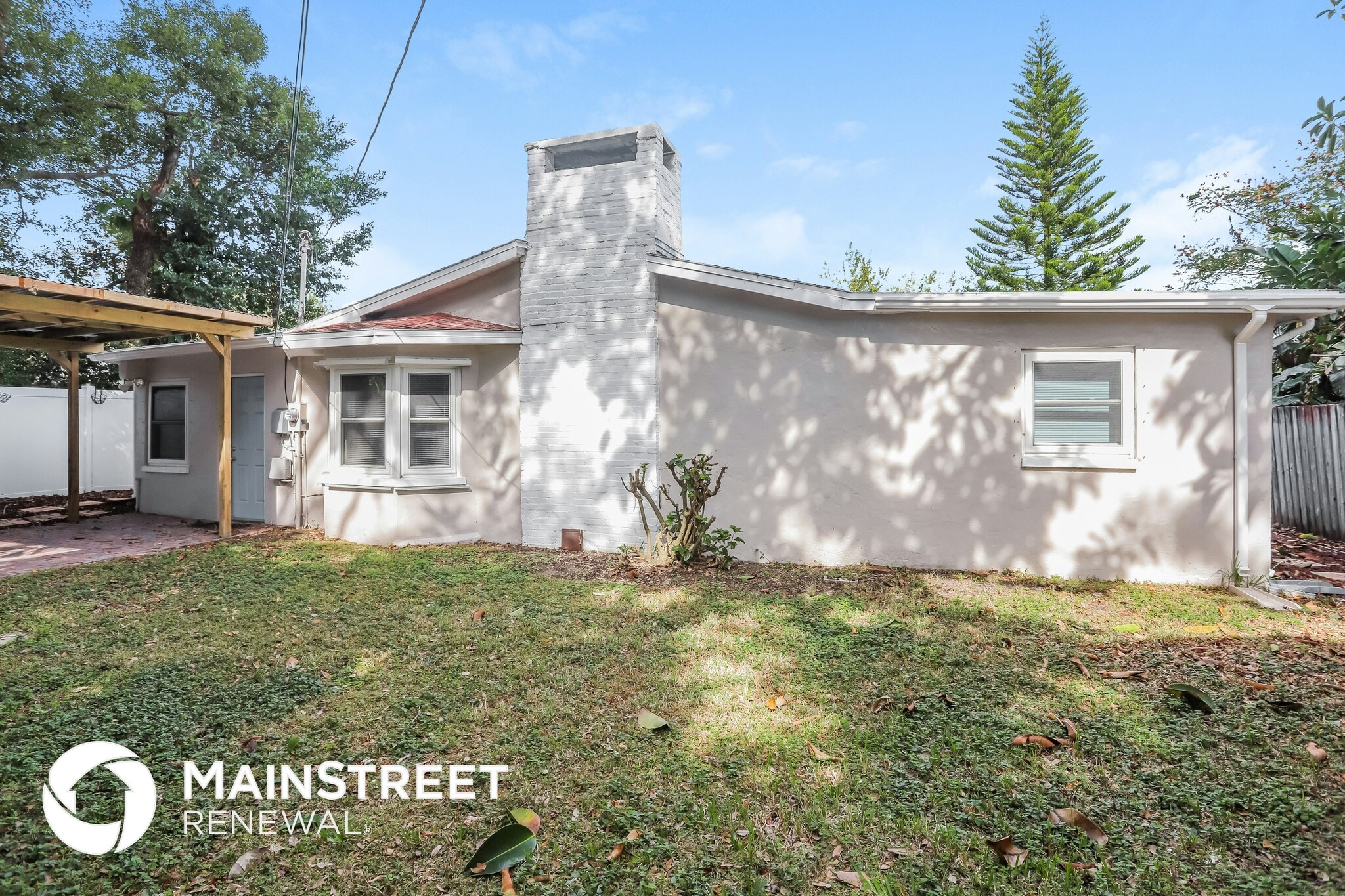 Building Photo - 1767 Linwood Cir