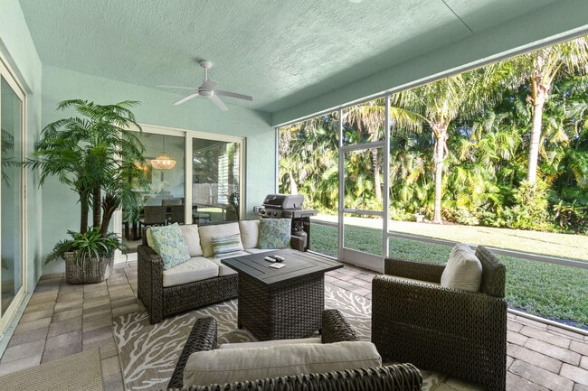 Building Photo - 2532 SE Jason Pl