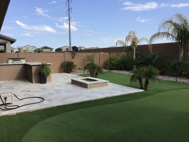 Building Photo - Stylish 3-Bedroom Home in Rancho El Dorado...