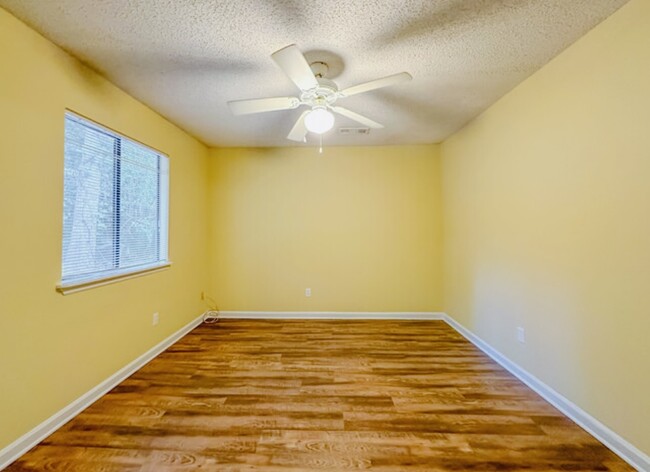 Master bedroom - 1204 Hidden Pl