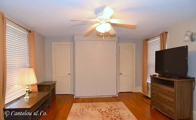 Building Photo - 350 Telfair St