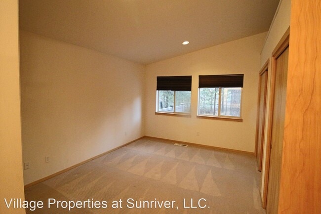 Building Photo - 3 br, 2 bath House - 6 Butternut Lane