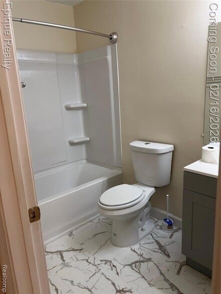 Building Photo - 6960 Foxthorn Dr