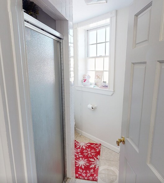 Building Photo - 4 Bishop Allen Dr