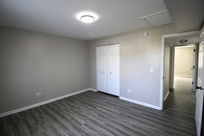 Building Photo - 1411 Berta Dr