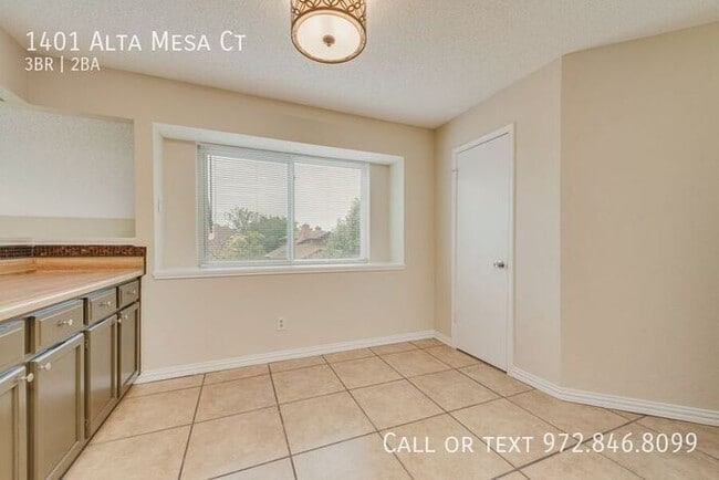 Building Photo - 1401 Alta Mesa Ct
