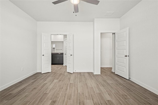 Building Photo - 187 Everglades Dr