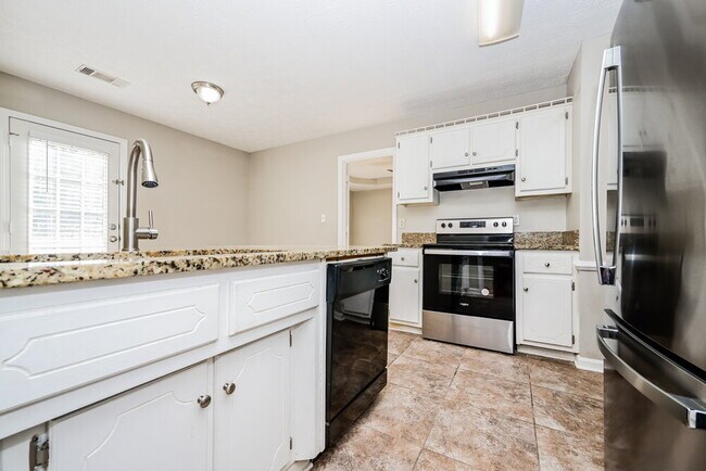 Building Photo - 270 Lazy Hollow Ln