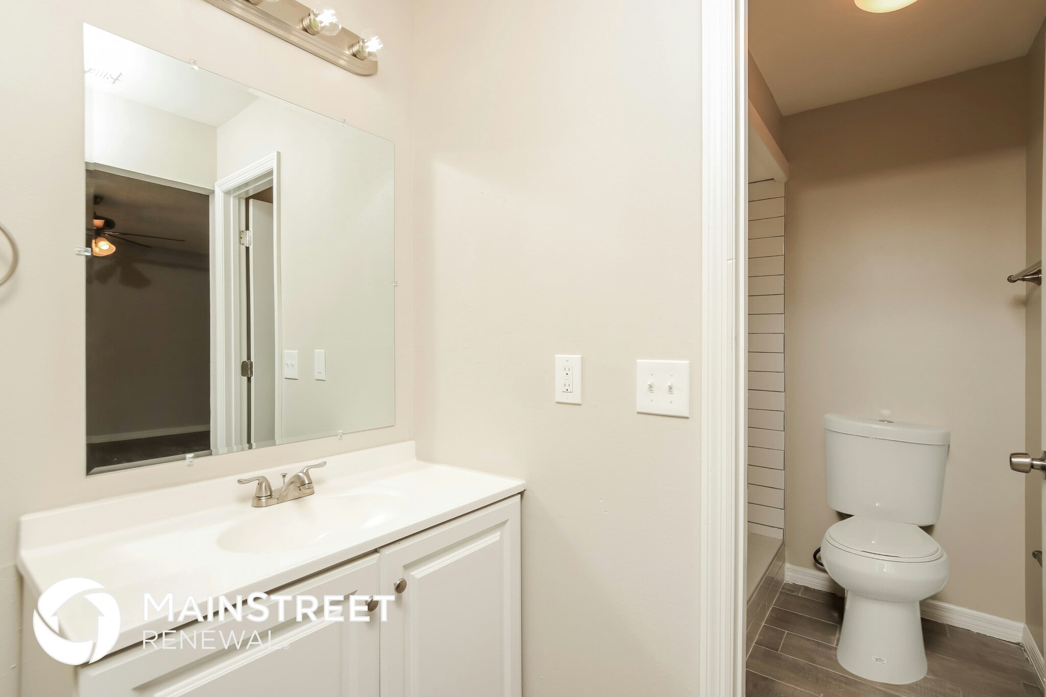 Building Photo - 1079 Beacon St NW