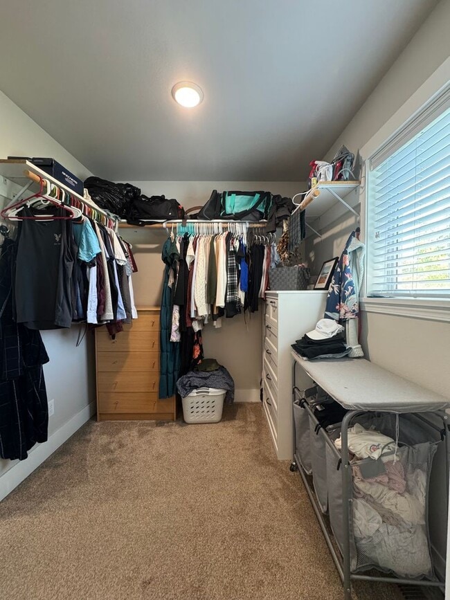 Building Photo - 3-Bed, 3-Bath Home for Lease w/ Rooftop De...