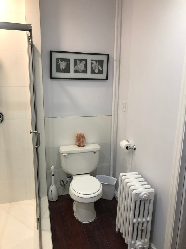 Building Photo - 457 Front St