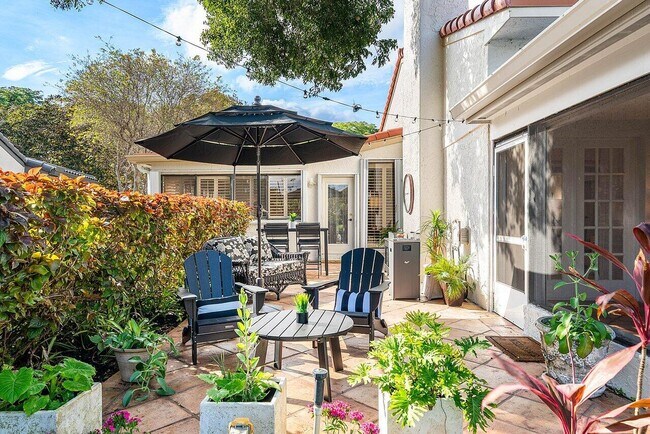 Building Photo - 18 Bristol Ln