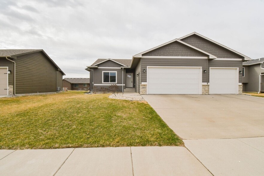 Building Photo - 7301 E Corinth St