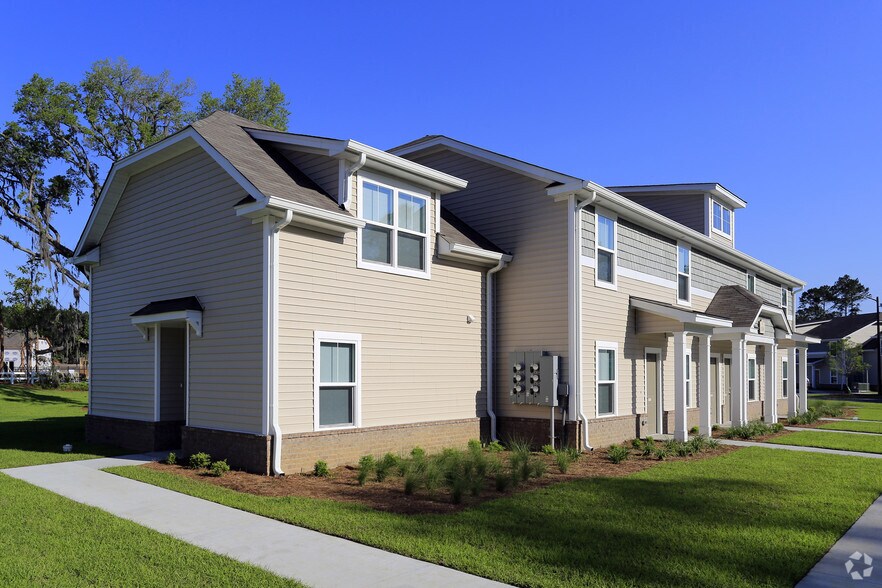 The Retreat & Preserve at Henderson Lakes 653 Little Neck Rd Savannah