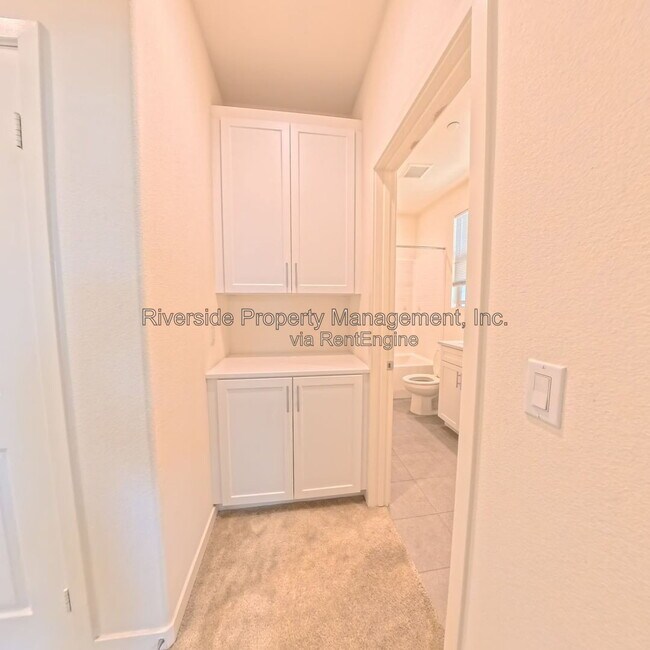 Building Photo - 16008 Jamie Ln