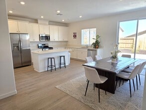 Building Photo - 12663 Snowy Owl Way
