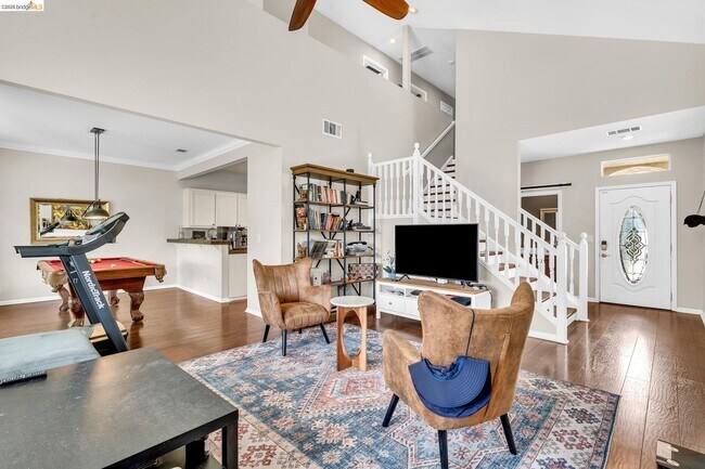Building Photo - 2451 Cherry Hills Dr