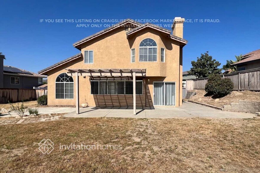 Building Photo - 27451 Echo Canyon Ct