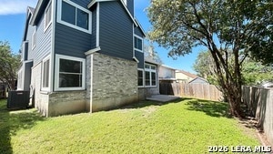 Building Photo - 2410 Gem Oak
