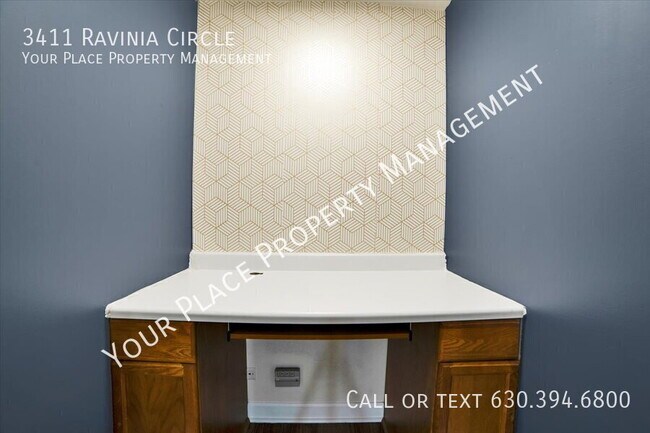Building Photo - 3411 Ravinia Cir