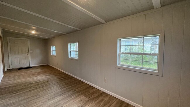 Building Photo - 6328 Delacy Rd