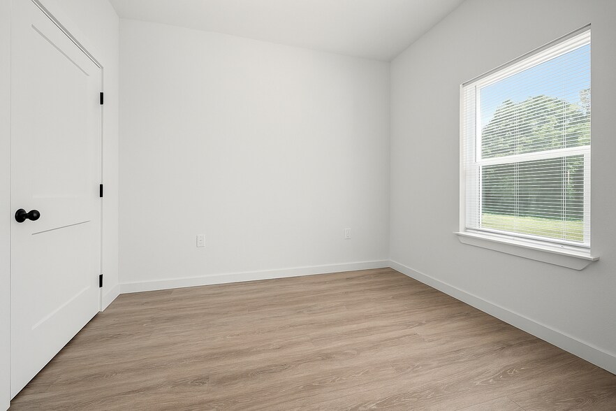 Building Photo - 413 Bay Shore Ave