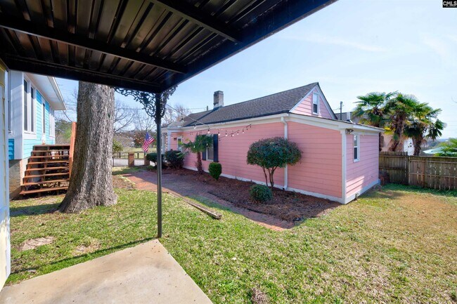 Building Photo - 728 Blanding St