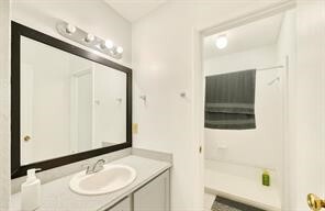 Building Photo - 8405 Wilcrest Dr