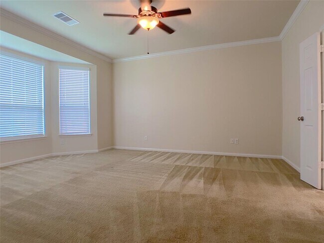 Building Photo - 27519 Gracefield Ln