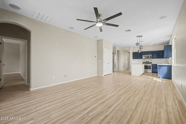 Building Photo - 15207 W Windward Ave