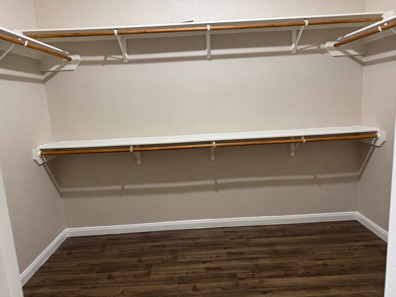 Building Photo - 504 Riverbed Dr