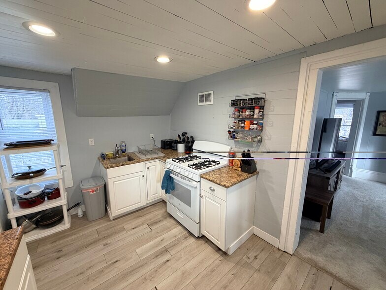 Building Photo - 105 Auburn Ave NE