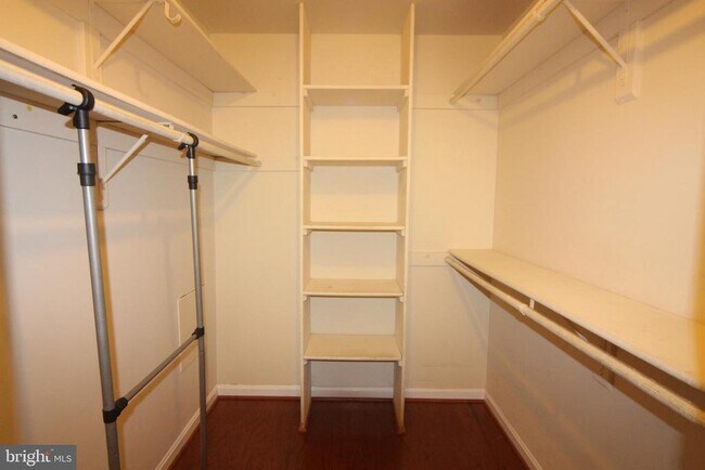 Building Photo - 12288 Wadsworth Way